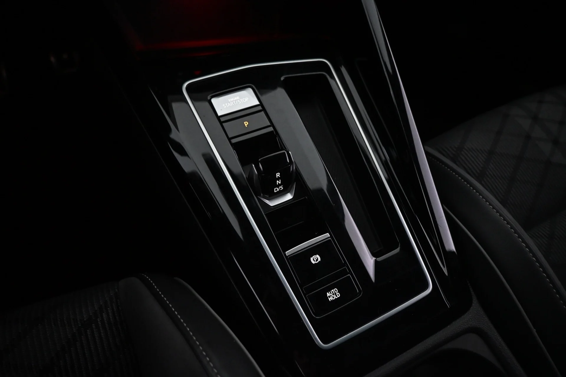 Car Image - 53v2MqeL1BvLUwHqCOQNCZ