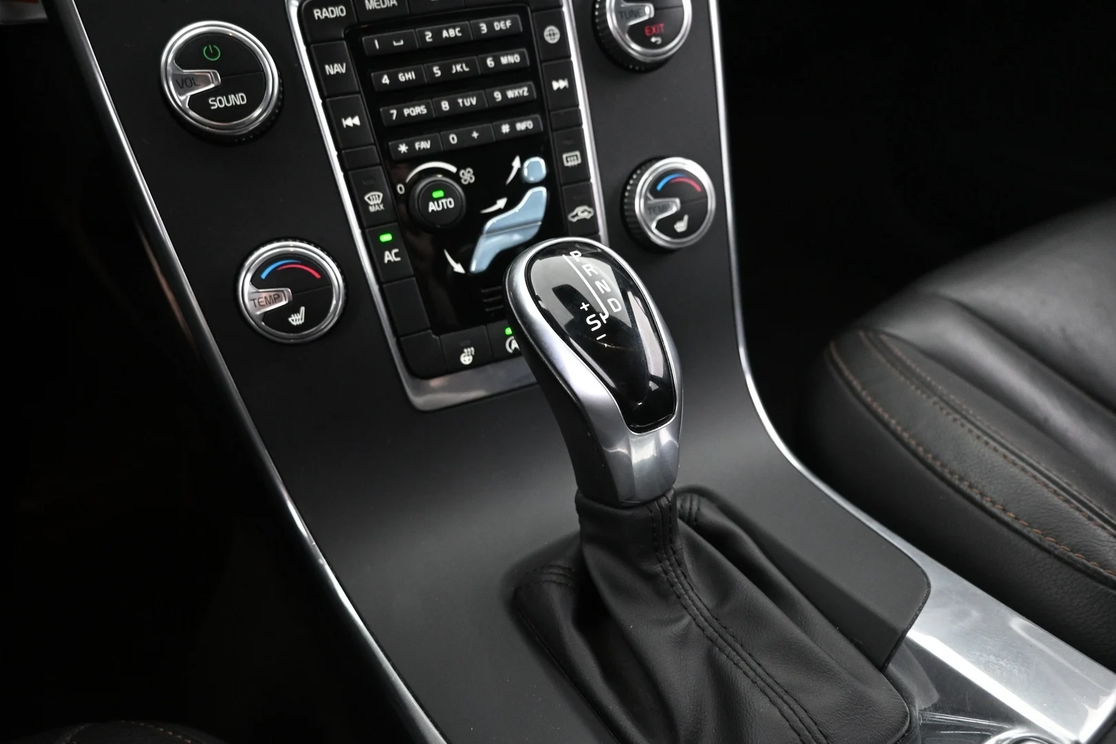 Car Image - 2b41mbiSNoW1gu6eOvFqEY