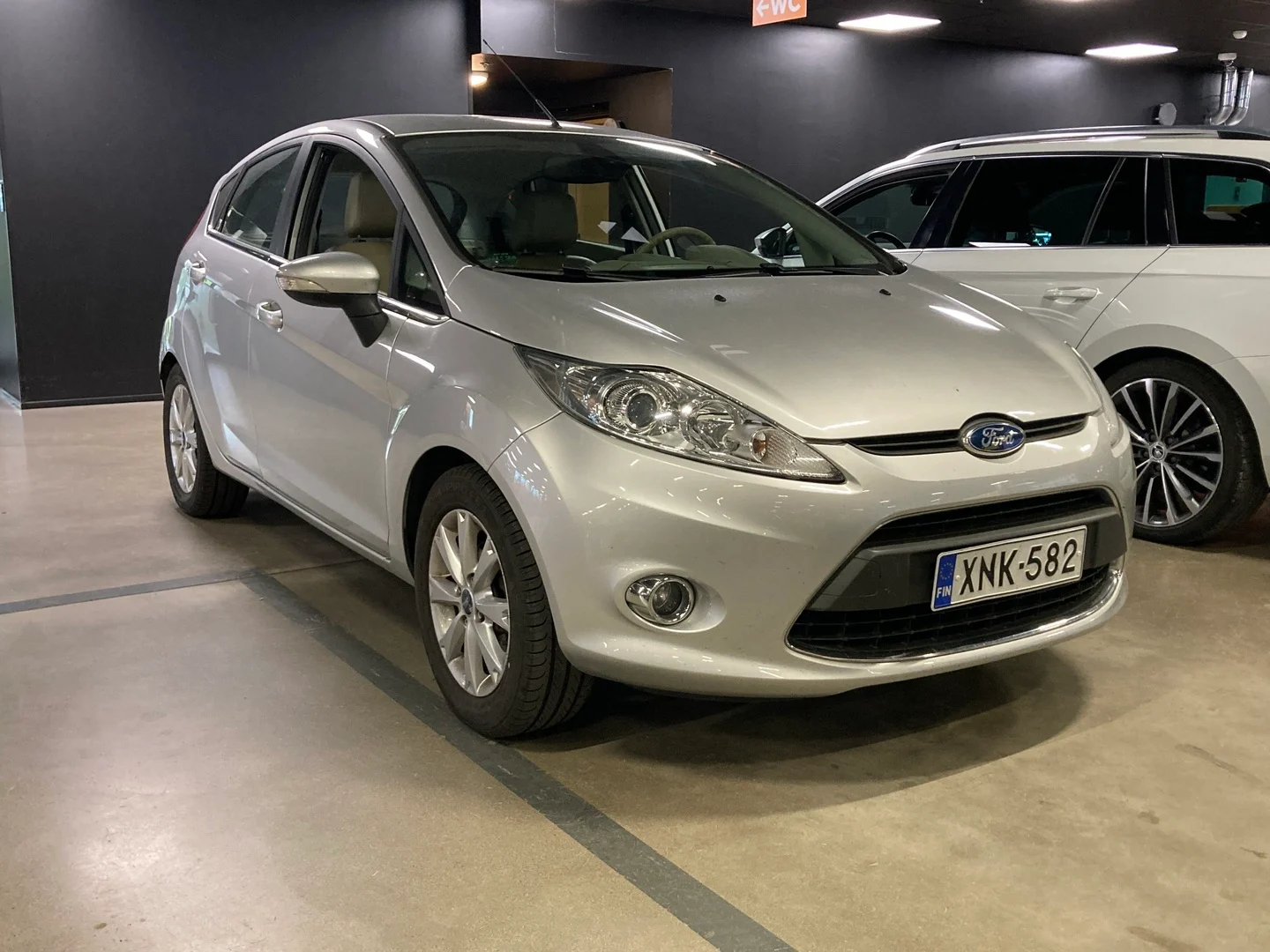 Car Image - 0PDiZMRcl1tea125YSymh