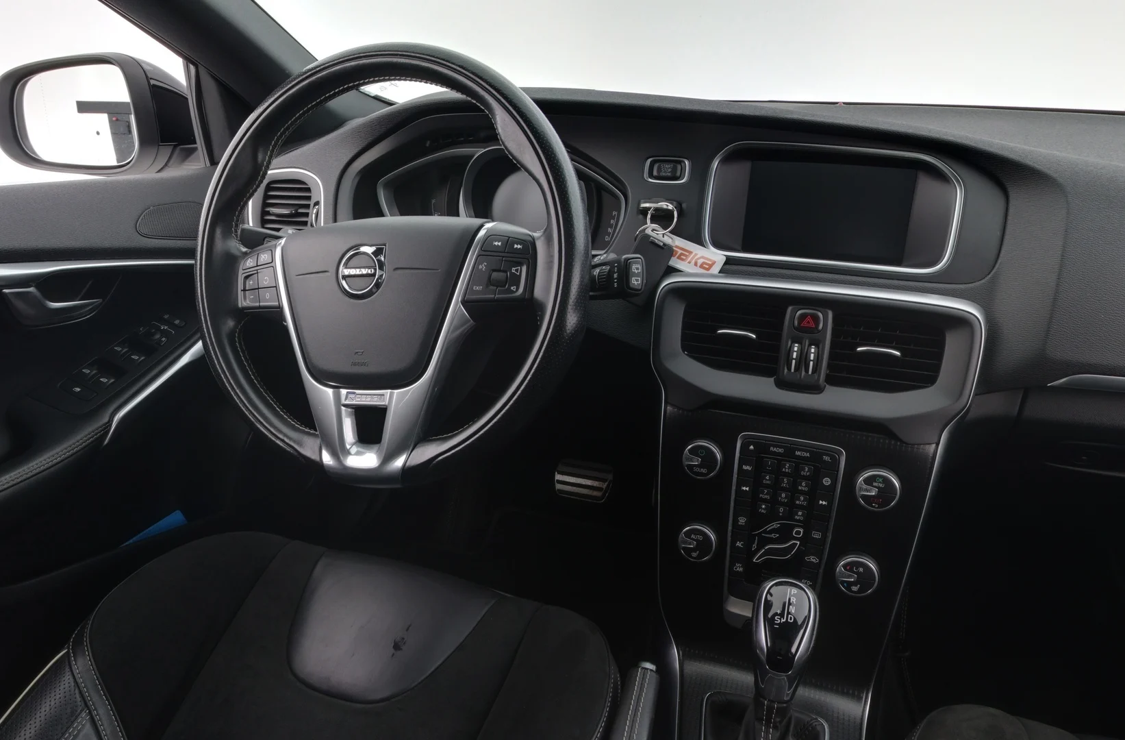 Car Image - 6Q4TU4tVTs8nZwpSYBlD9V