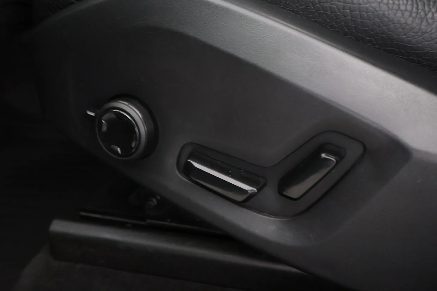 Car Image - 4GA5kaAzPtH1c5ZGeAdCUl