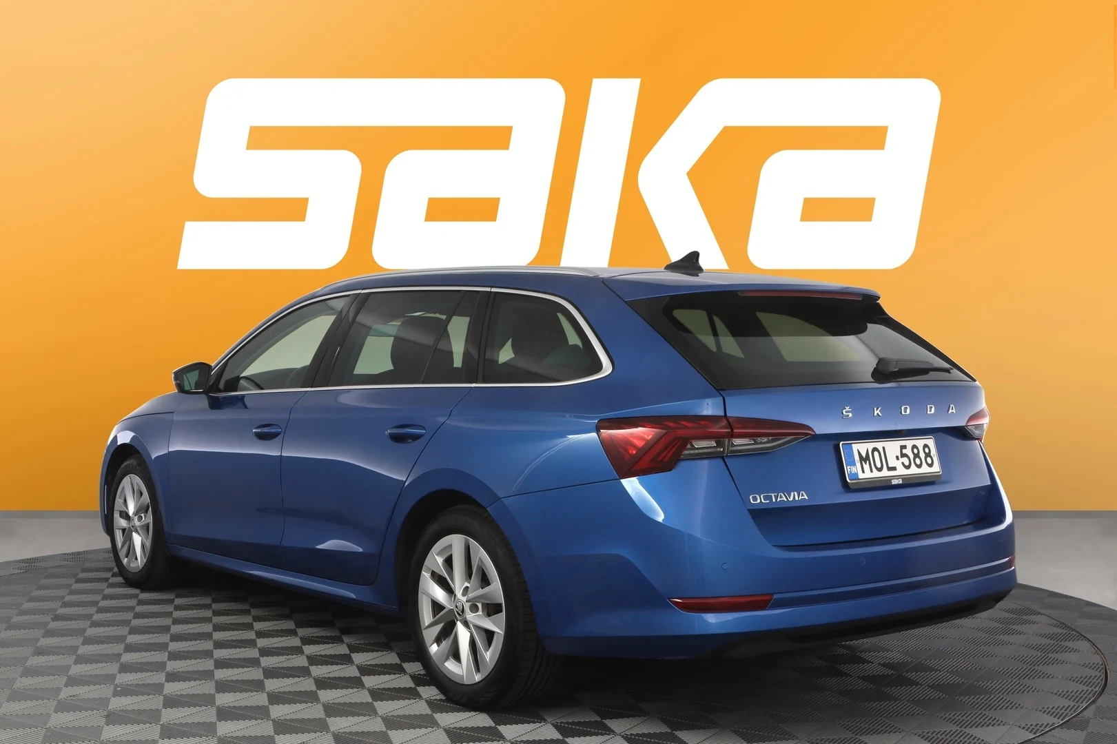 Car Image - 3glcVwAlarWvT33ixx13Nn