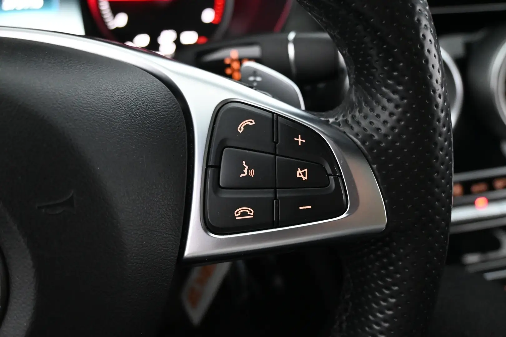 Car Image - 7dHGid6Zq1DvDHPy2uqlW5