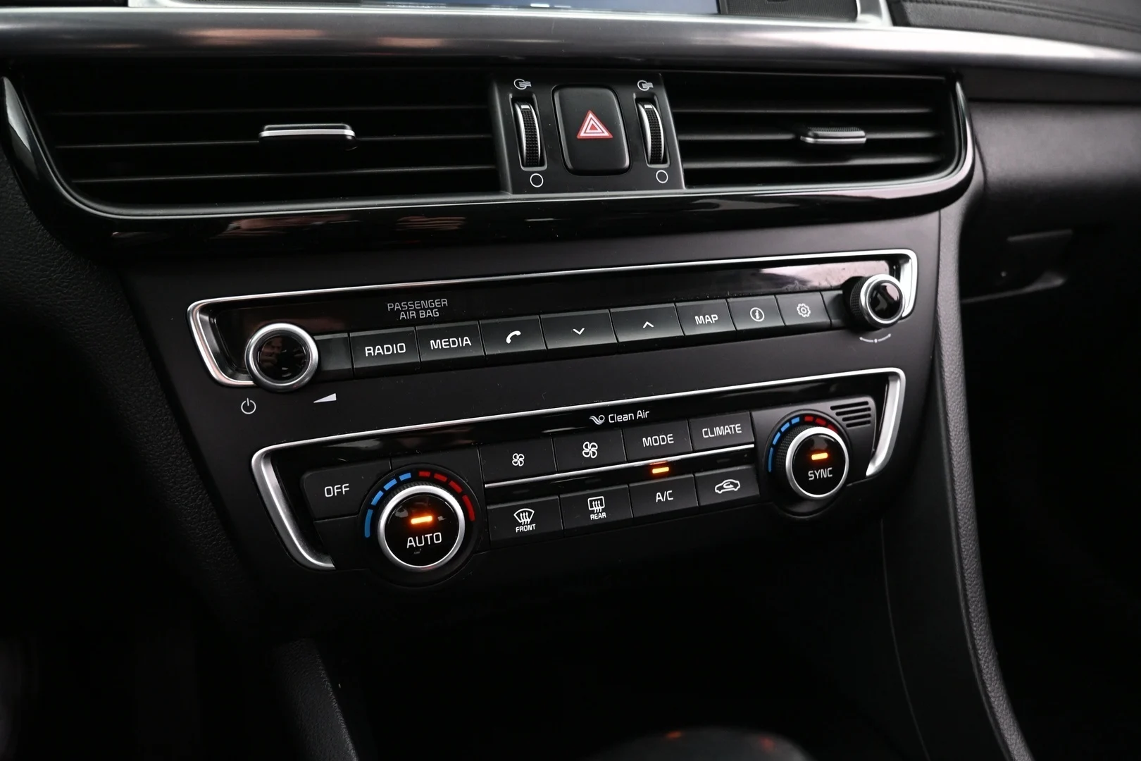 Car Image - 6wspHWL64cXlfoXK9TyIdr