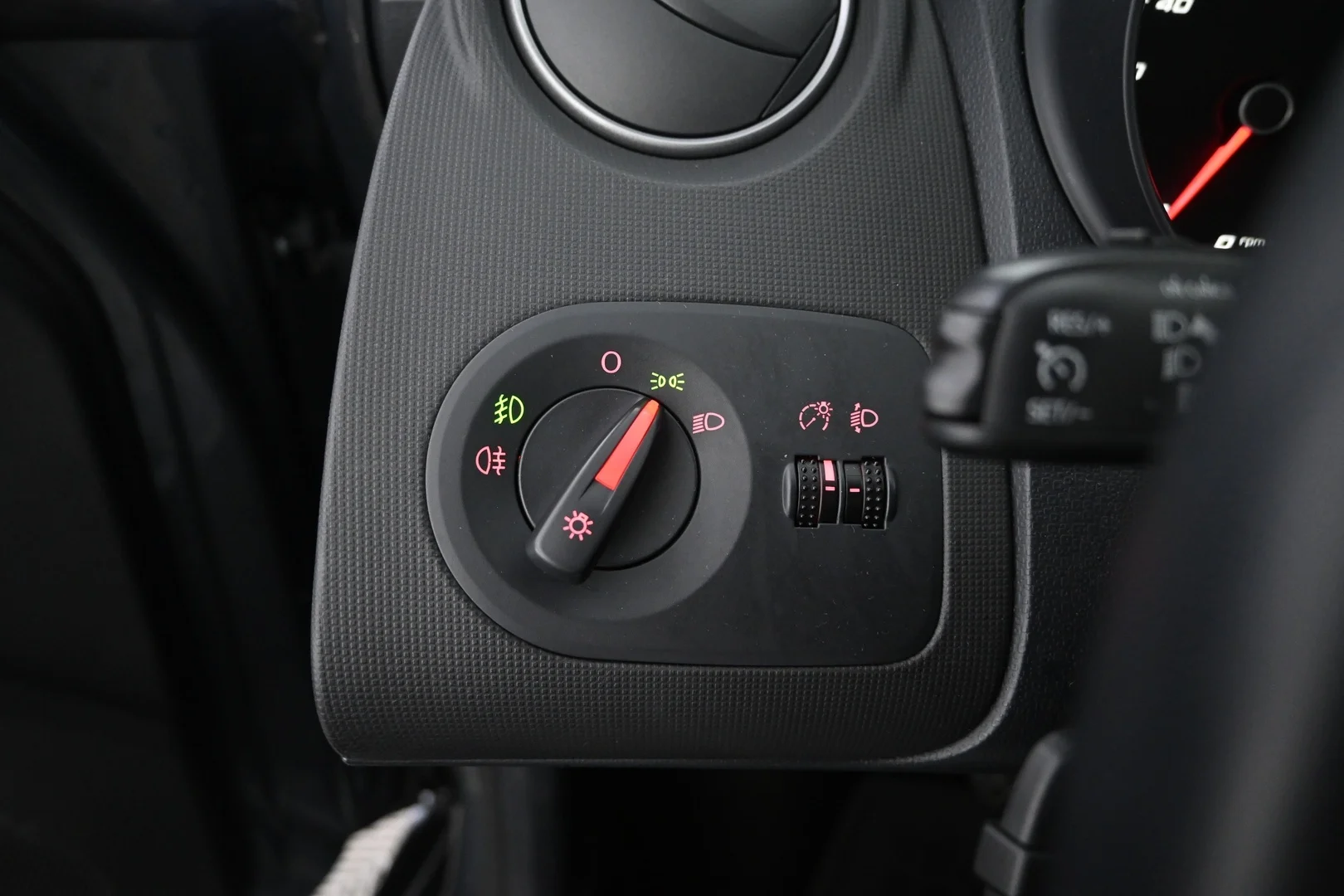 Car Image - 5dtHuUwIjnYxjoJY26c6ti