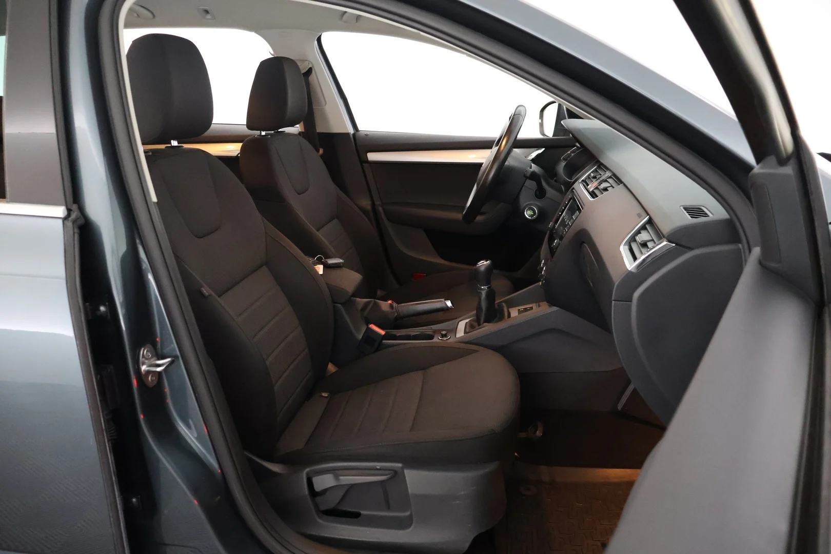 Car Image - 6HFtShTMUxTkE2Ogh93y14