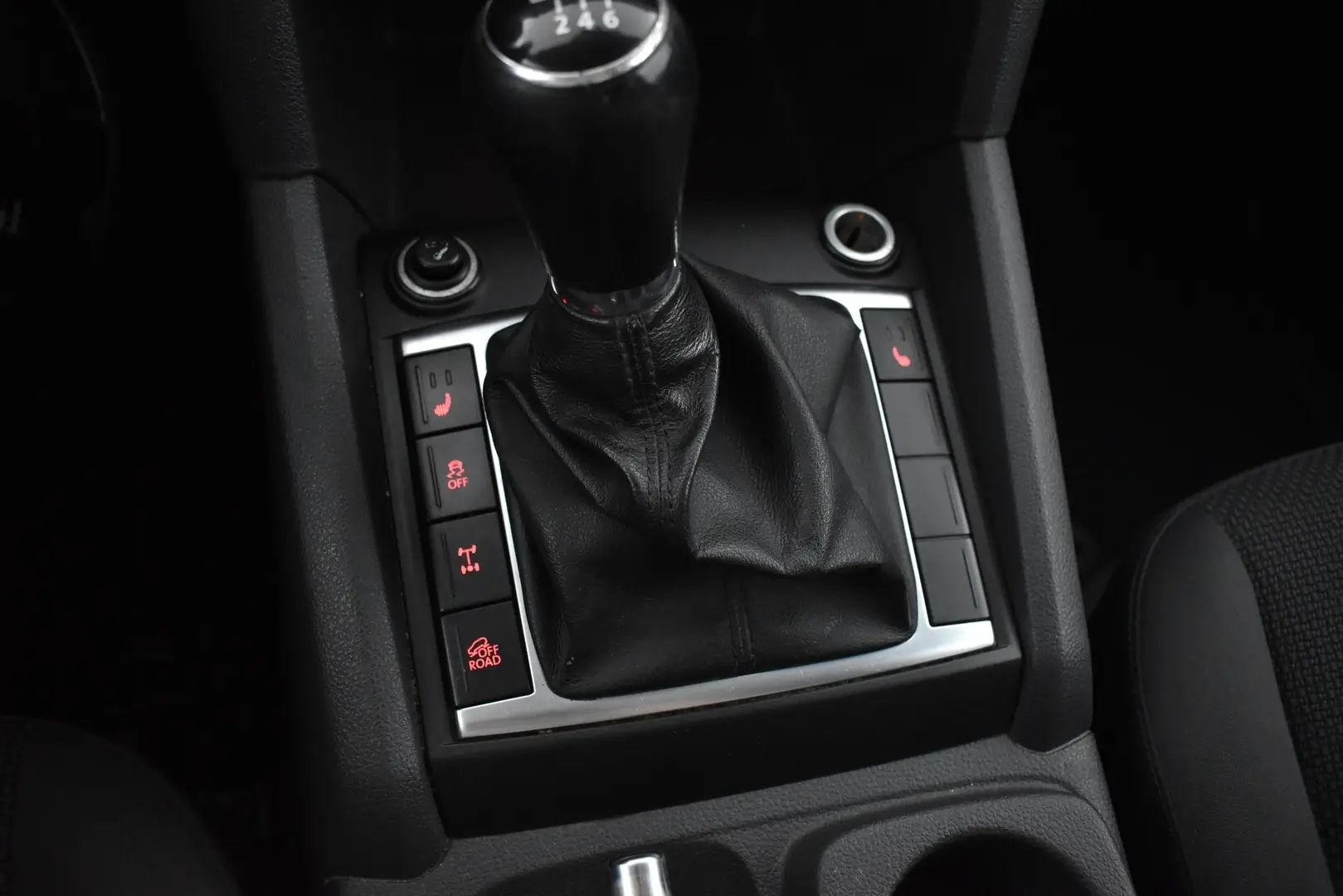 Car Image - 2AJQhQgKShh5RRzJ0l1aKI