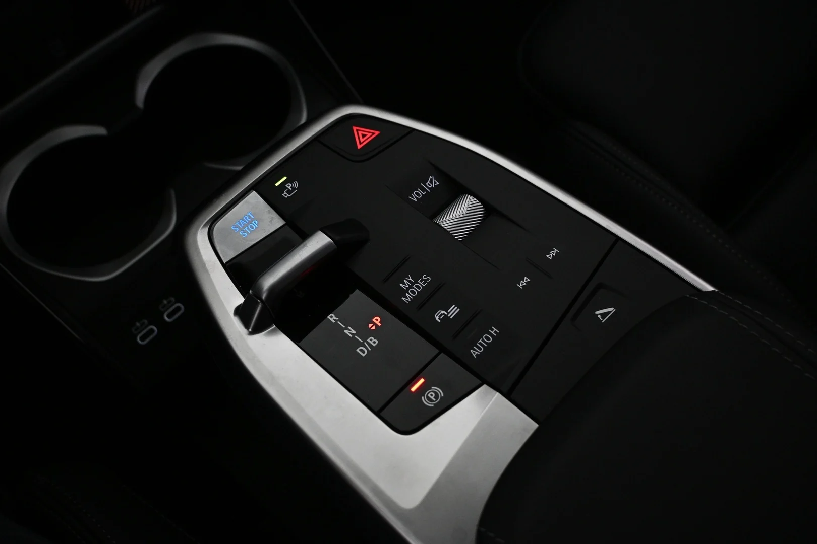Car Image - 1vyn0kDGOQCxh86MjMuof2