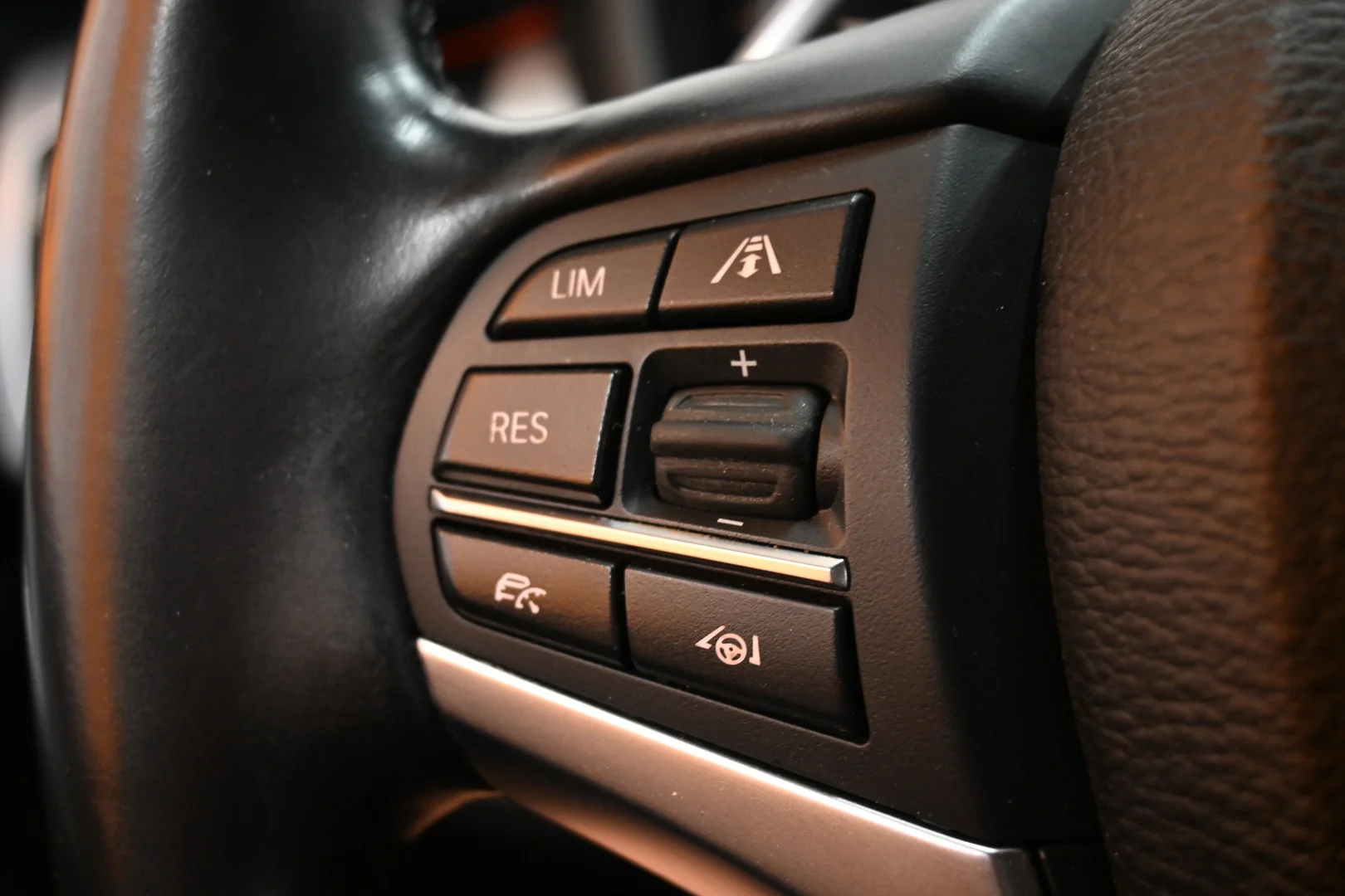 Car Image - 4ygo7BU9pEZjZ2DURR0zsG