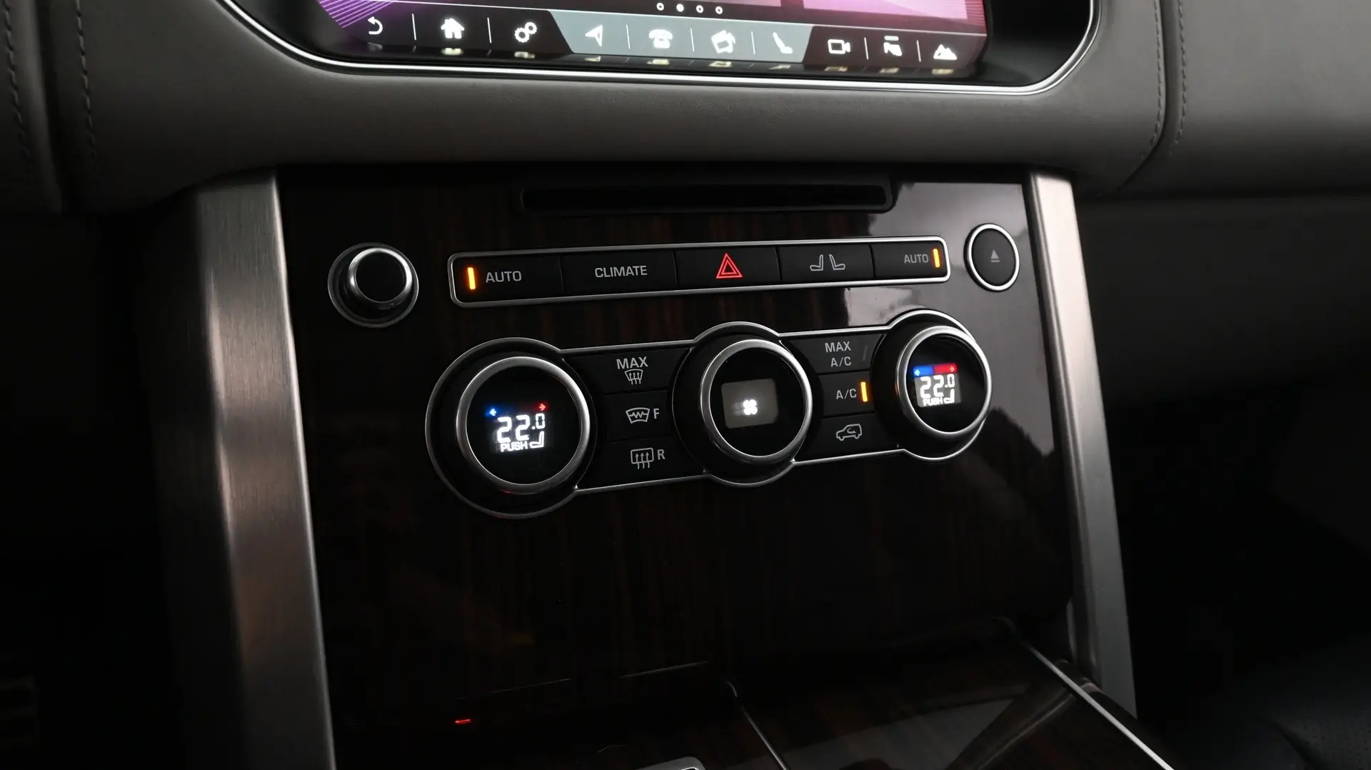 Car Image - 1WG56KSwSB8yQc2U02Q44h