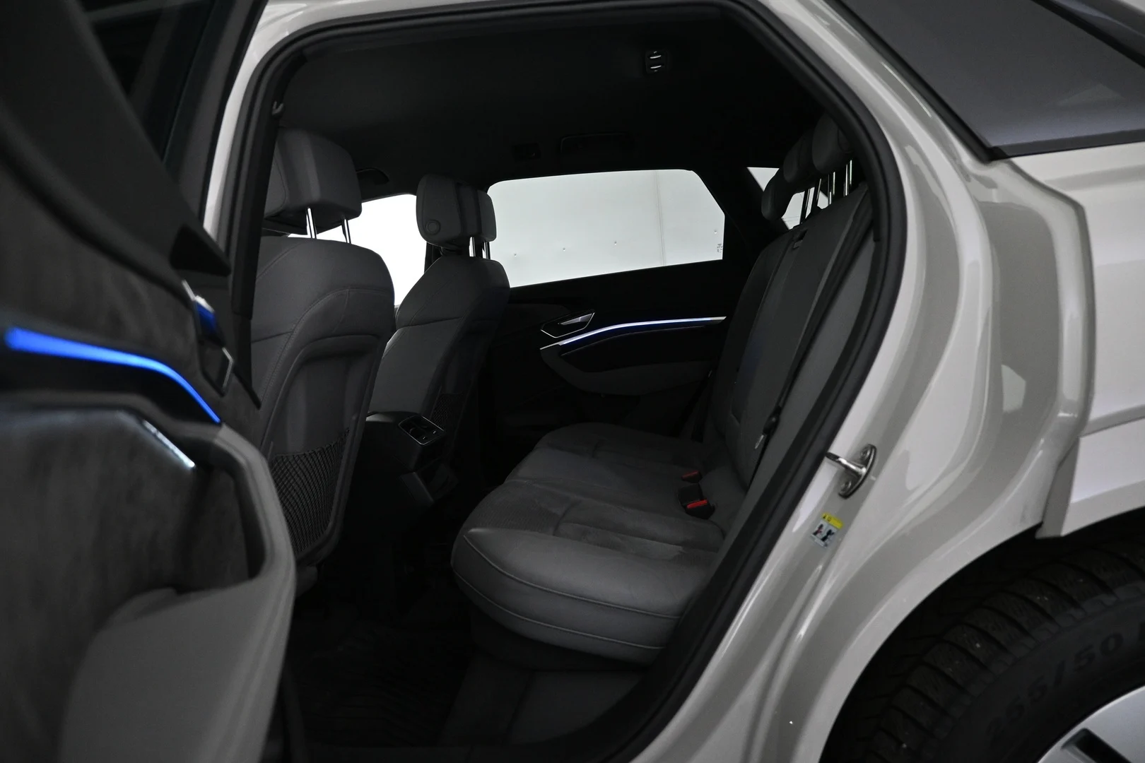 Car Image - H1GAqbb5wSGXI3Ox2HtBd