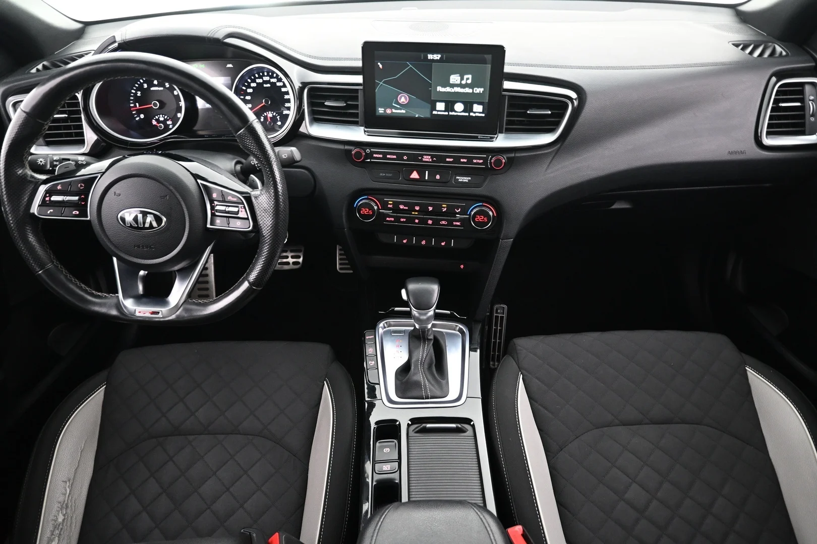 Car Image - 1NQToc14EJlLjwNPHYqYEX