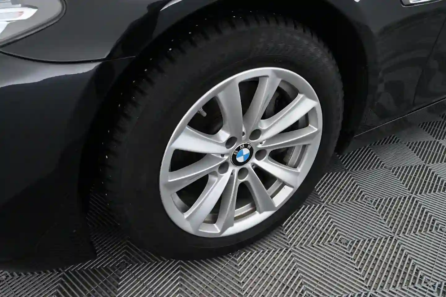Car Image - 35jeoo7AAId1uAR5CxVaQ2
