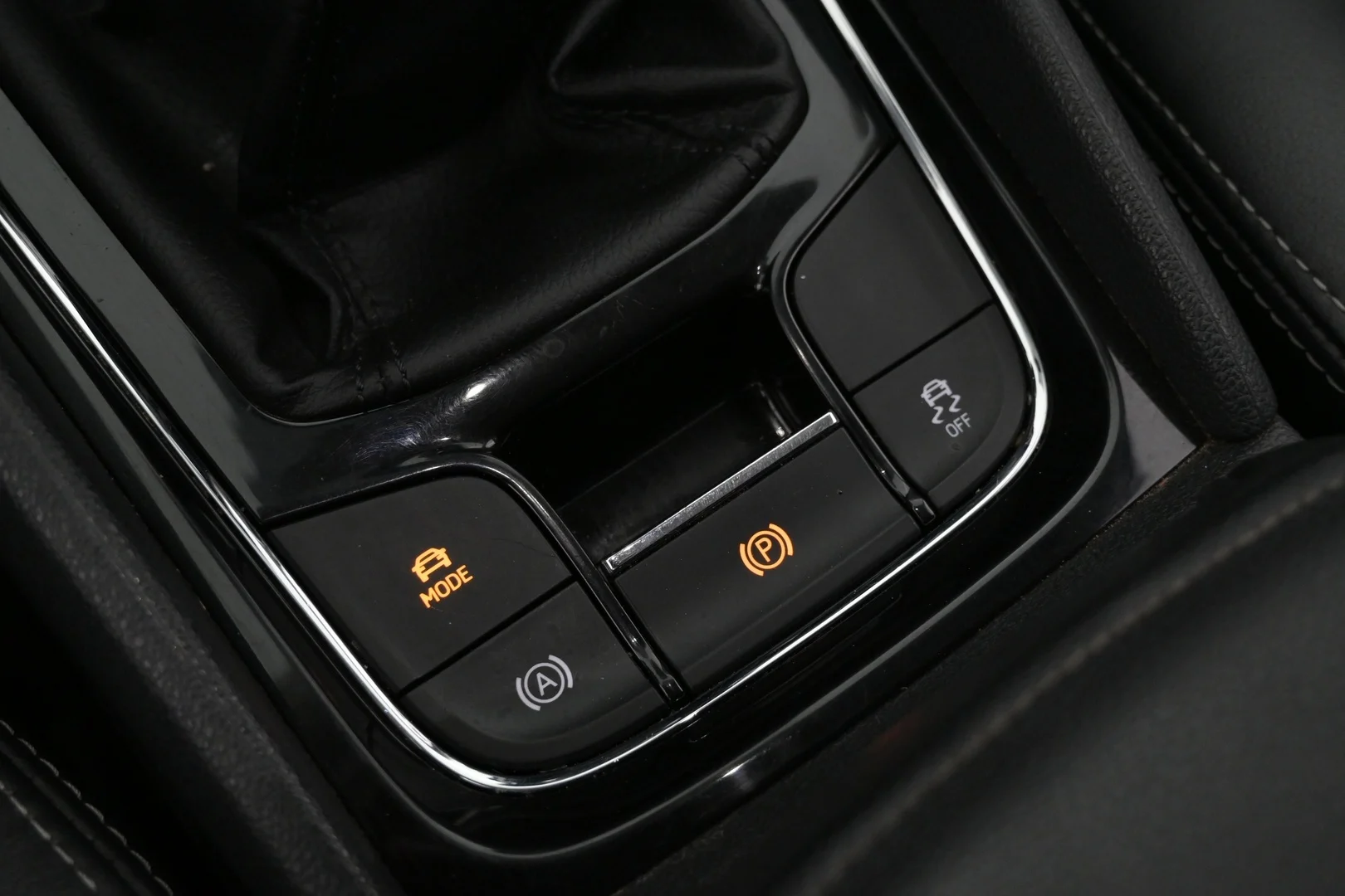 Car Image - 6VAlMILiVP9J8KbHu6L2pJ