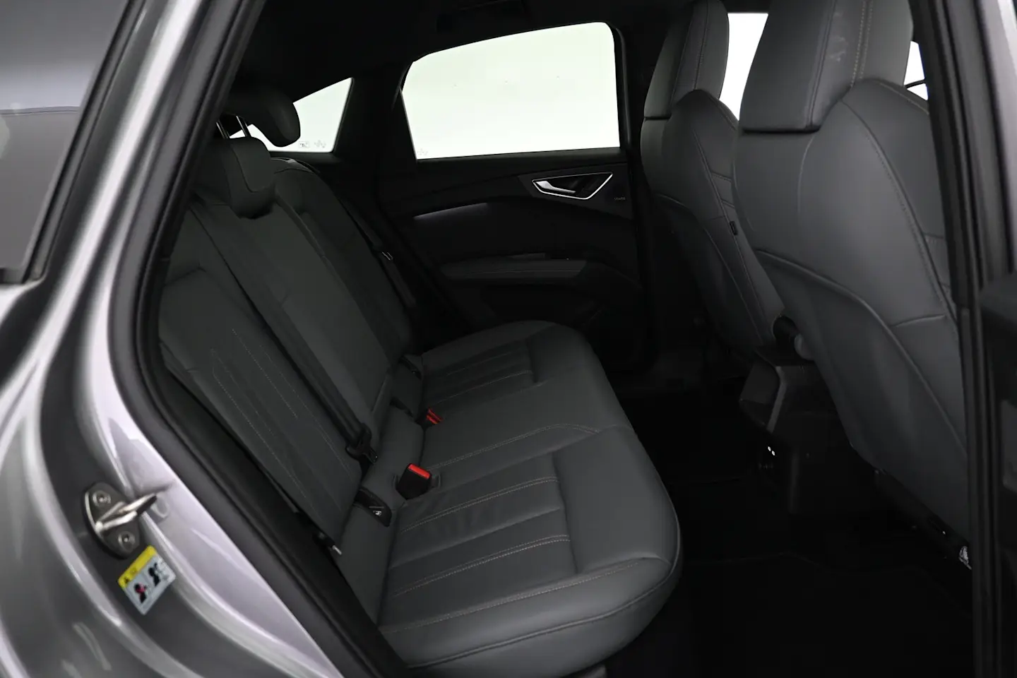 Car Image - 4f6lcNLgF0QAo1QeT6K9f1