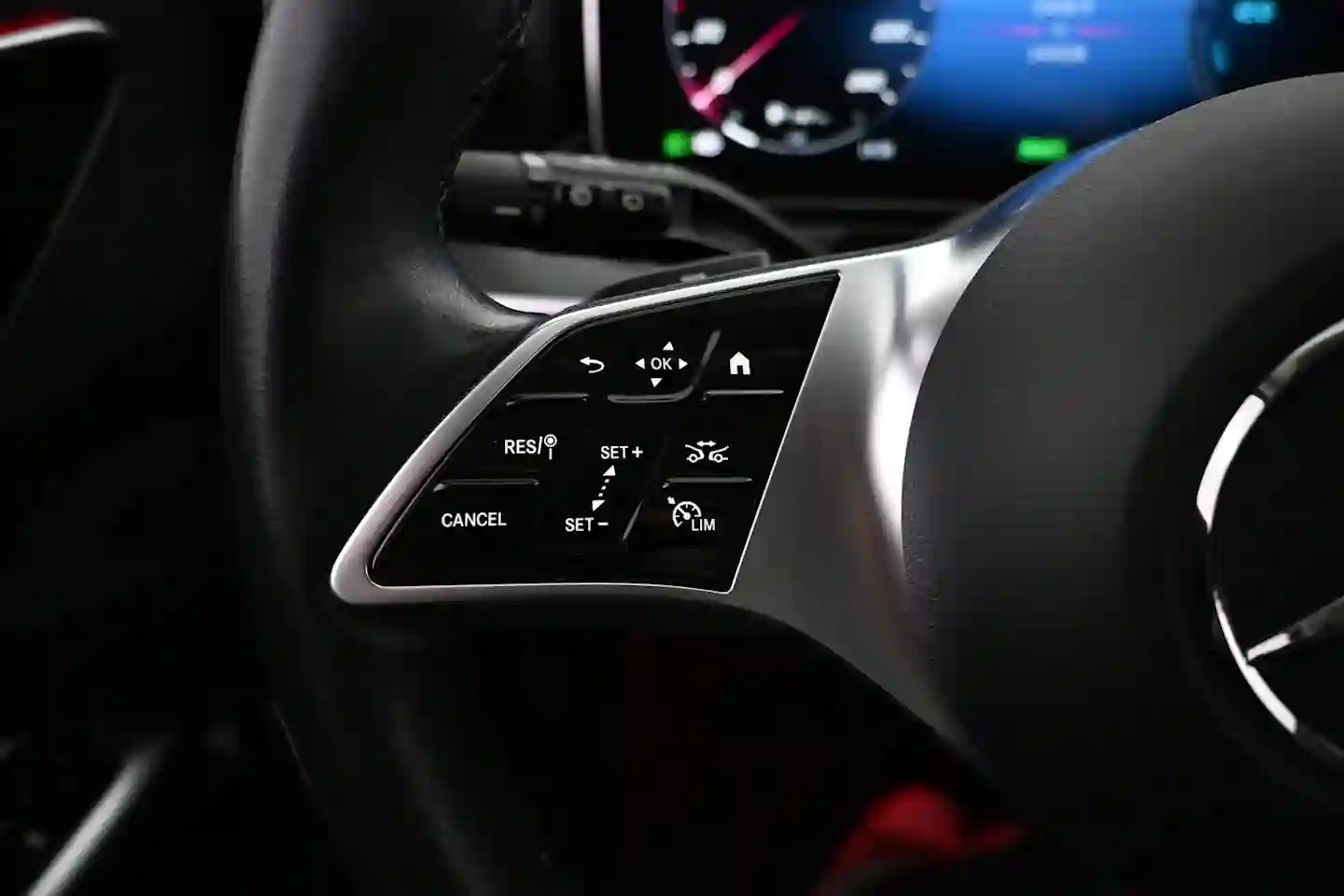 Car Image - 3WDl3IHFRdGlLiiogErfUU