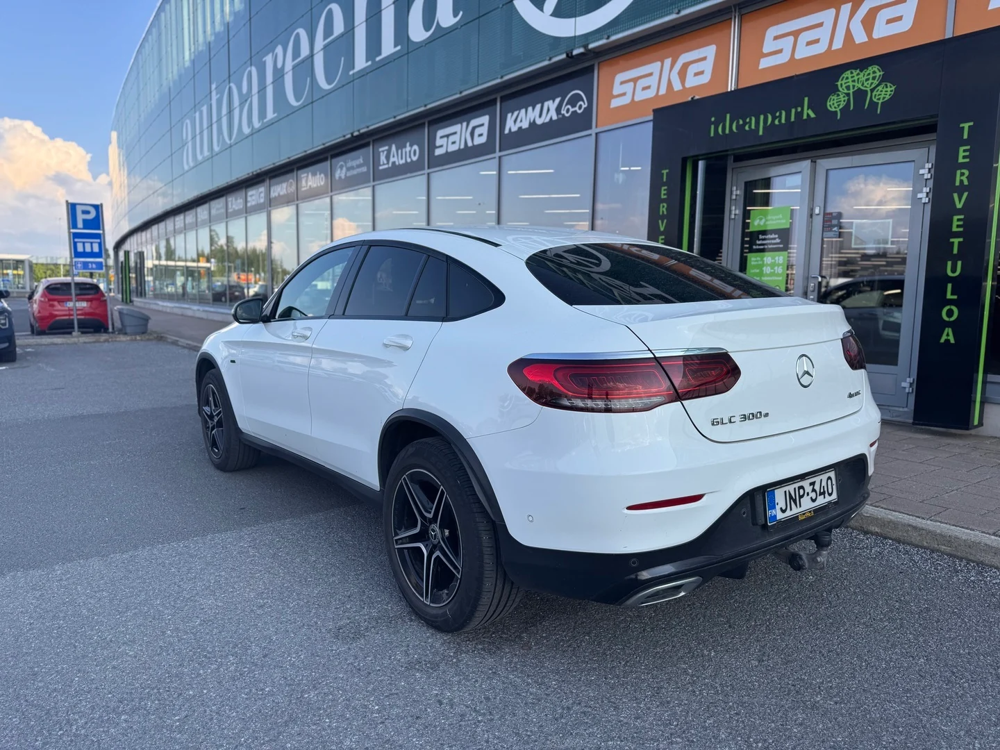 Car Image - 2IcPohgMWEKHOoKEx5vNCp