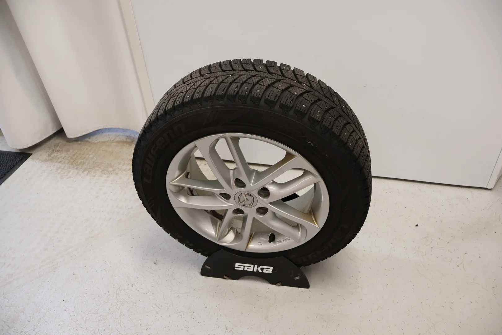 Car Image - 3GrwUmfxY2yJ4jL86DQ5Wg