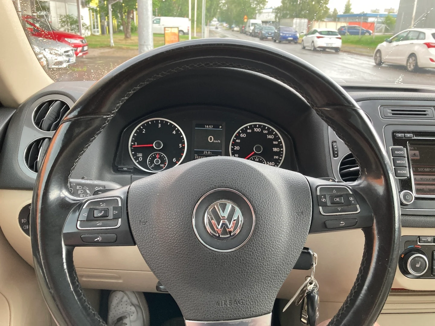 Car Image - 4yUA4UXRfvvvhvfIvoBdeD