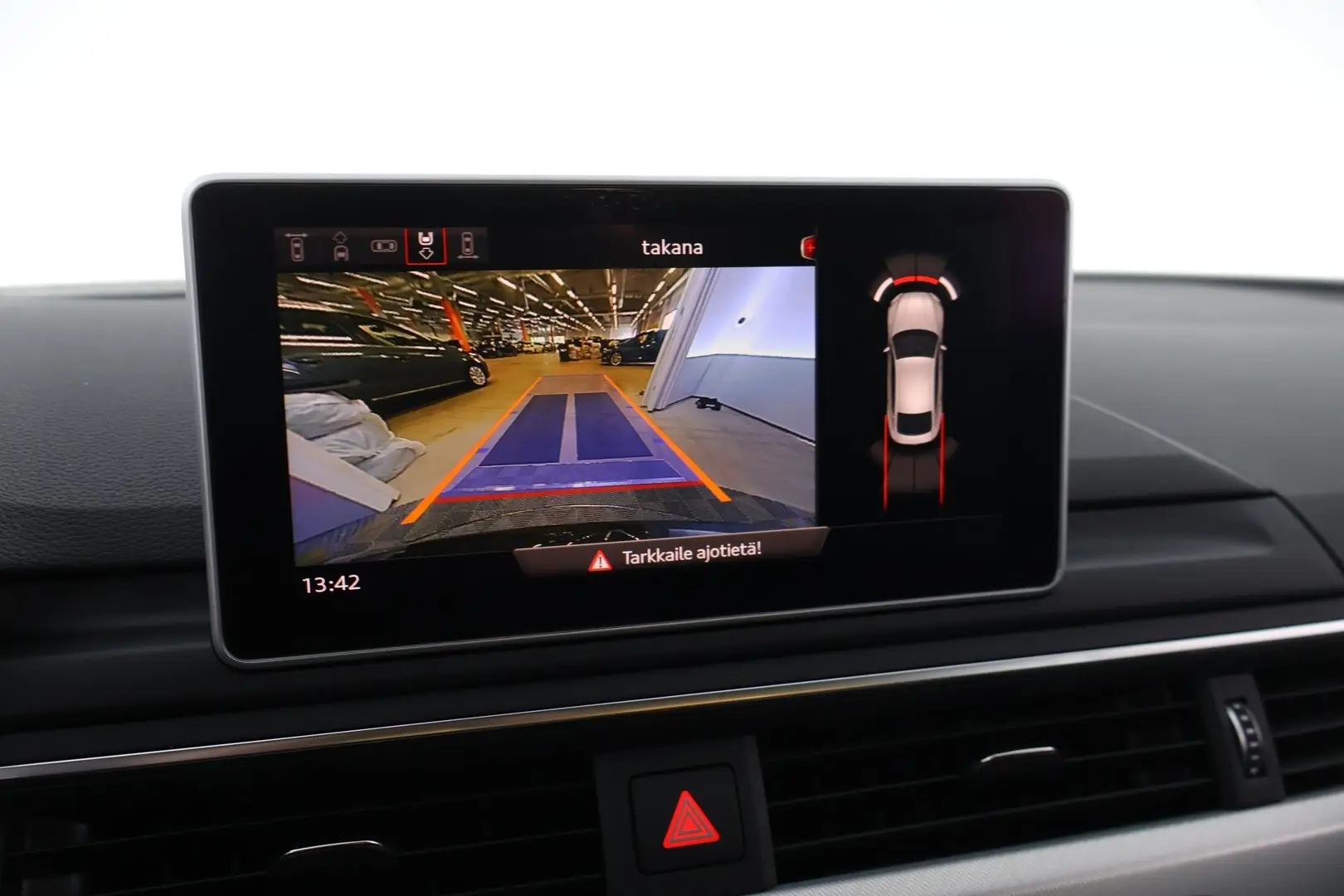 Car Image - 1QMd1DfSSz61flzd8rEsNa
