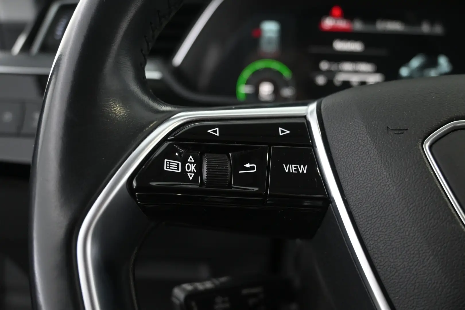 Car Image - 6sb4BRXbpvd8qG8jsCzcry