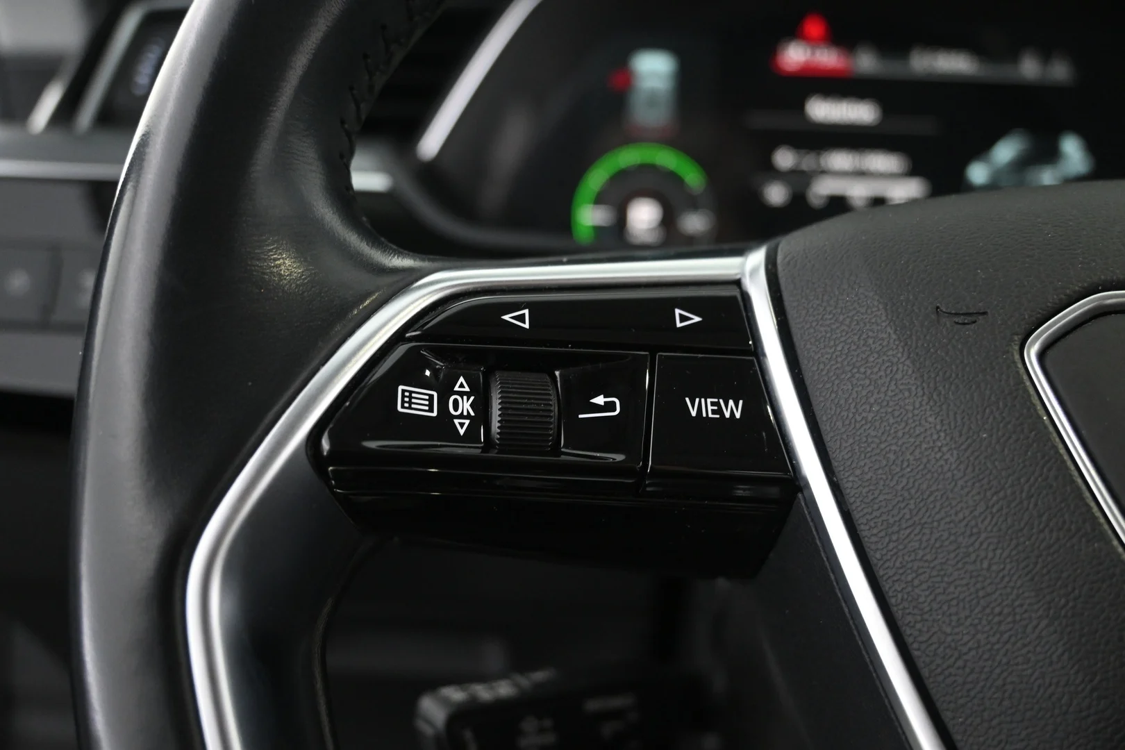Car Image - 6sb4BRXbpvd8qG8jsCzcry