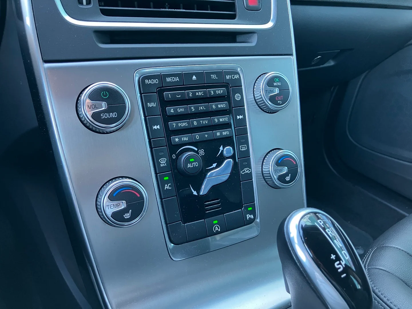 Car Image - BqGtVj7kGI3RCgLEcsJQd