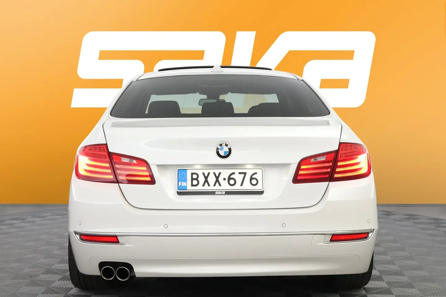 Car Image - 2xw77m5w355Yamdi1dH8NQ