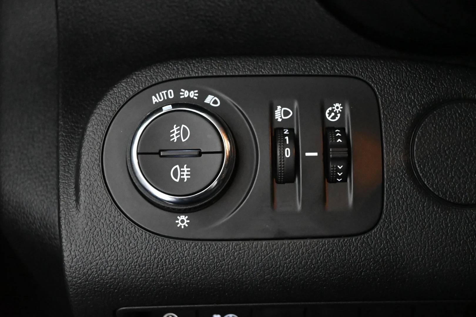 Car Image - zl5Cxtgs1cF4gSU2IgR6r
