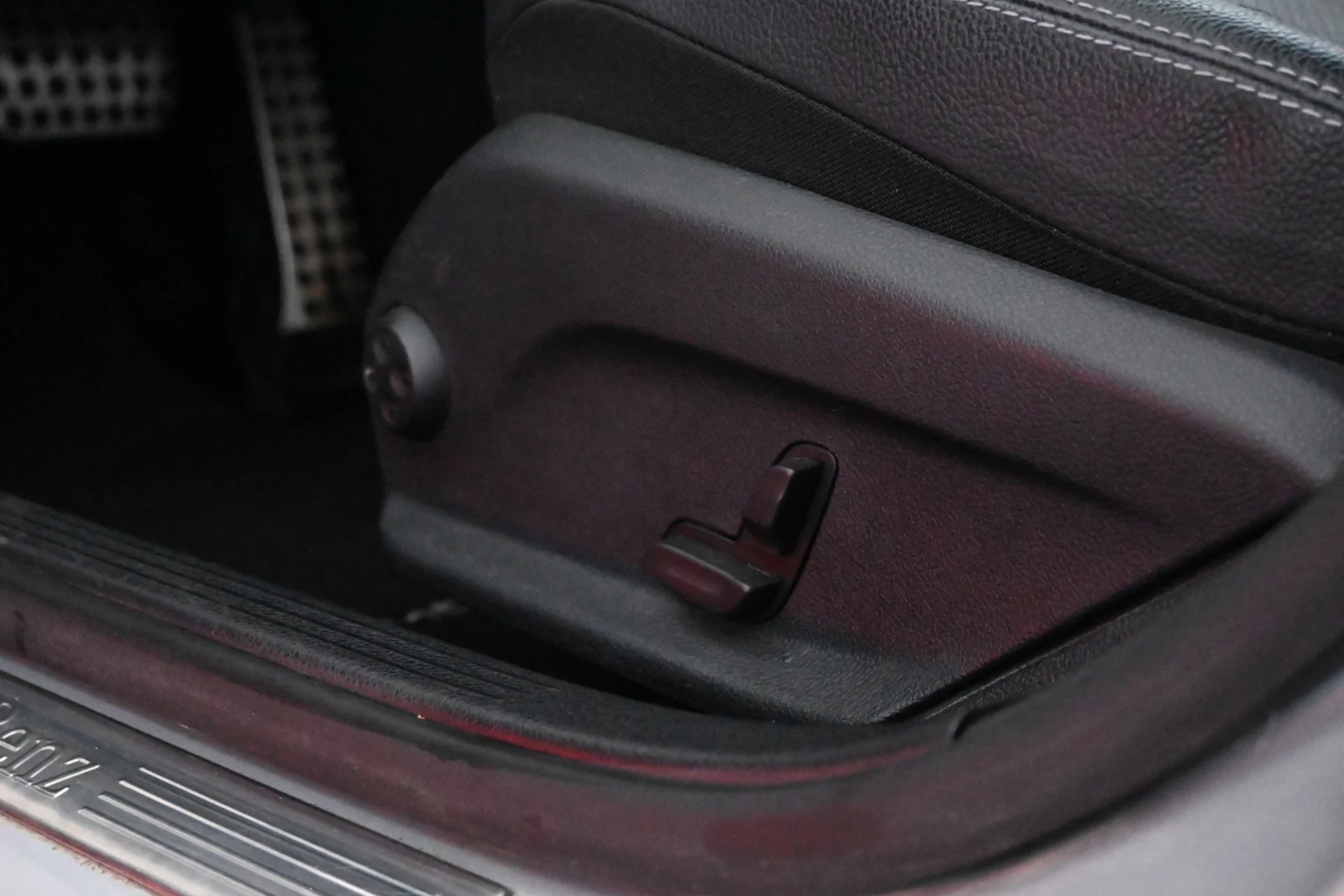 Car Image - 1WiEnJqGQjO1PMud2ZBTMG