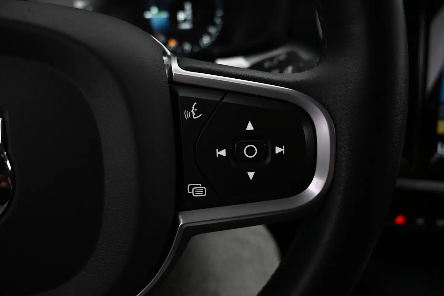 Car Image - CqILVMXiKZ7tTvpTEScW4