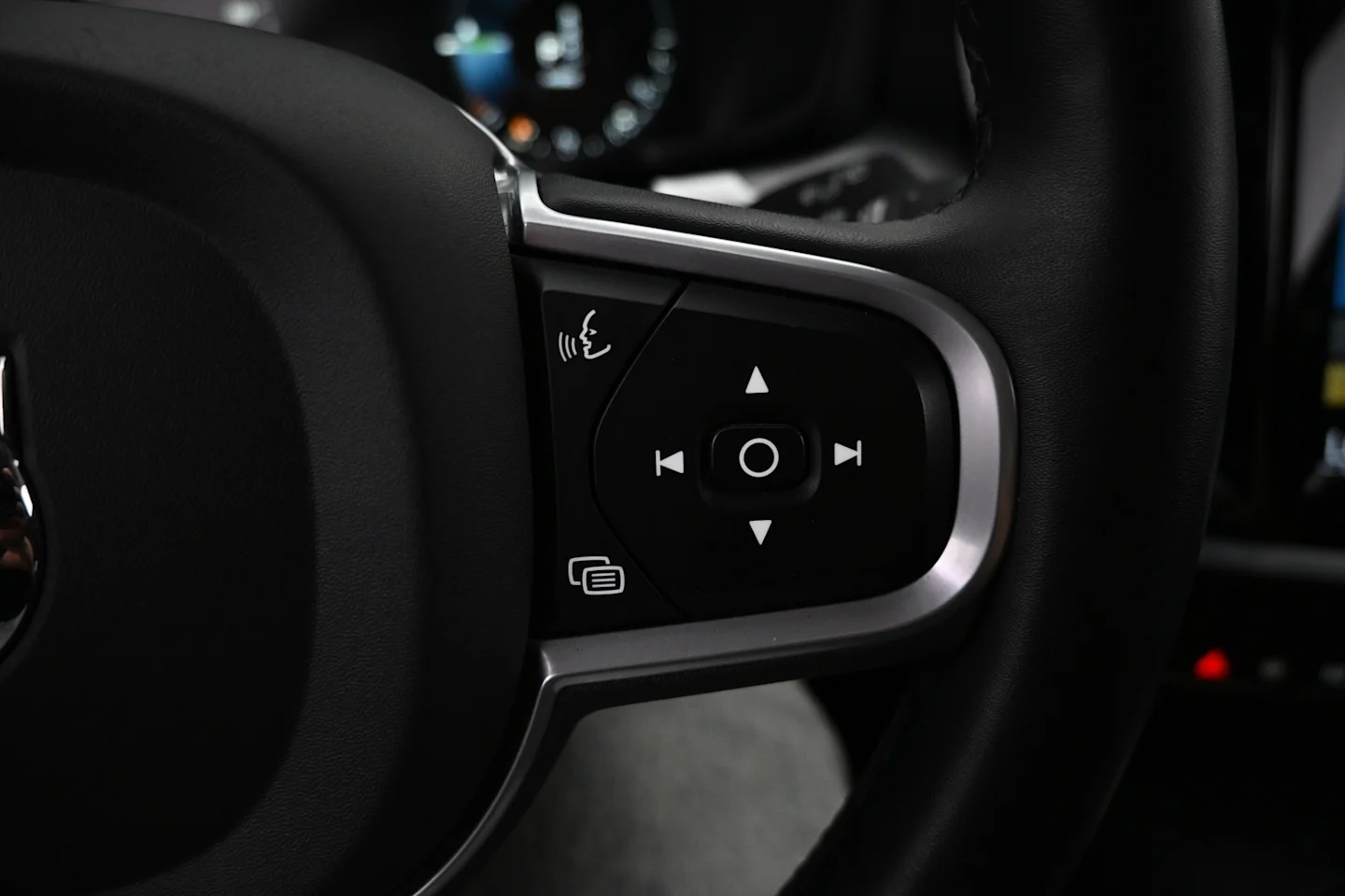 Car Image - CqILVMXiKZ7tTvpTEScW4