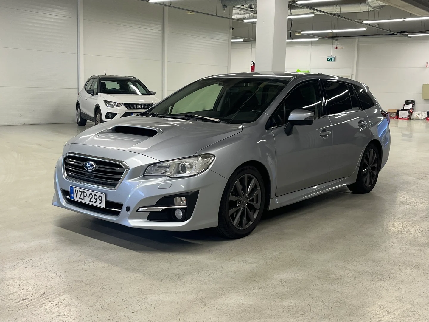 Car Image - 3fkLNVIv4rl3tAaf6oznJS