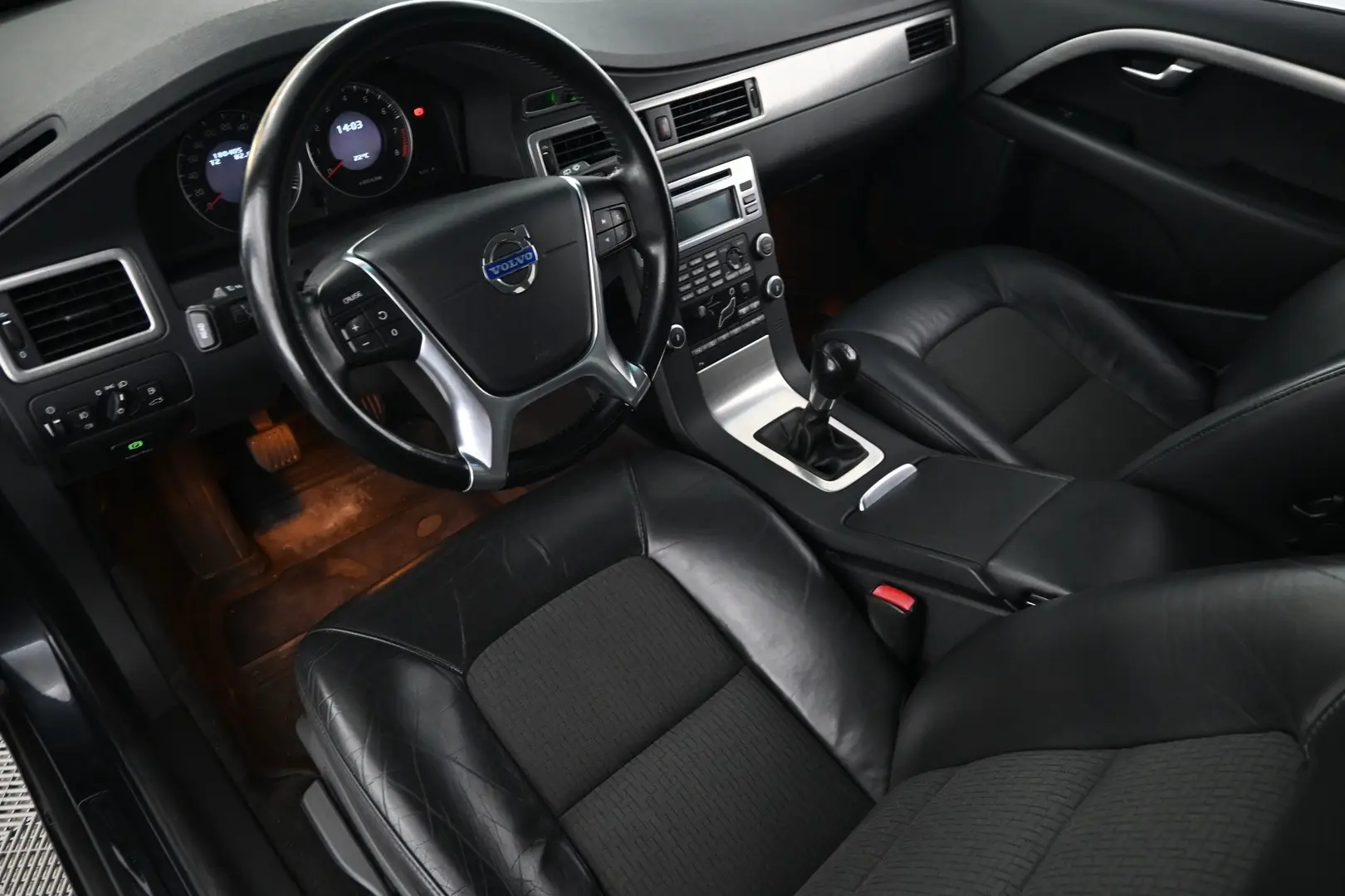 Car Image - 2wCJX7wyNSdFmlxQYAk2qL