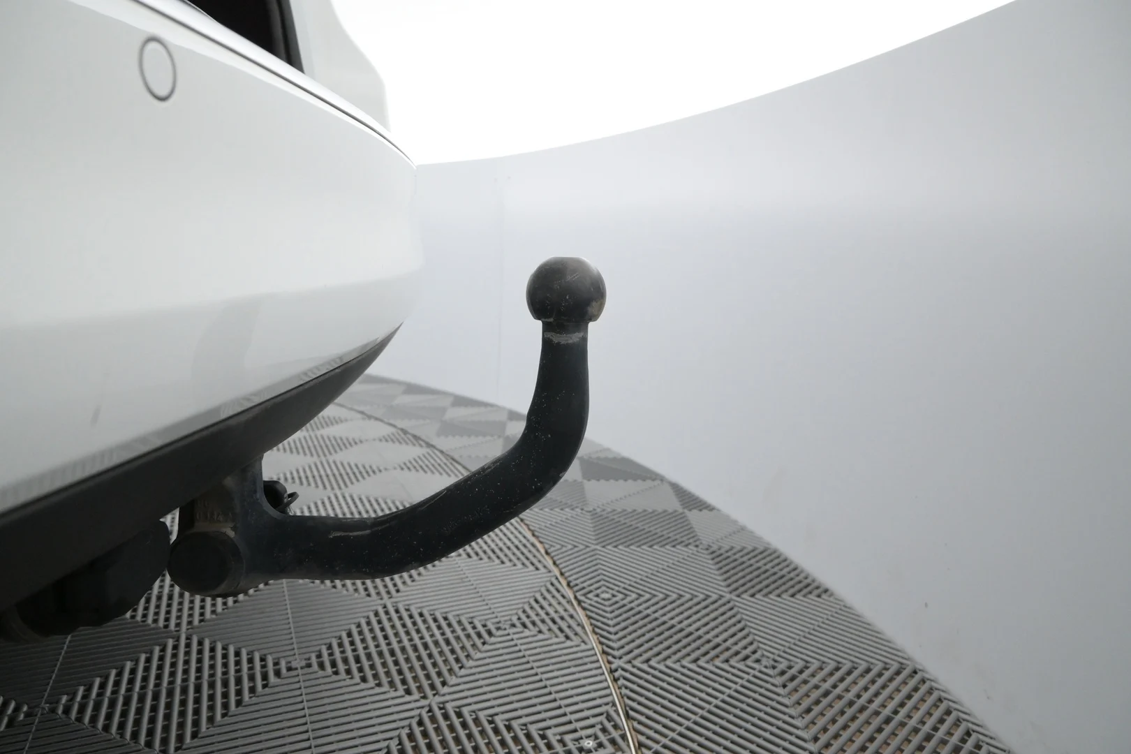 Car Image - 1c0ridsHoWXmBsCcXIlUft