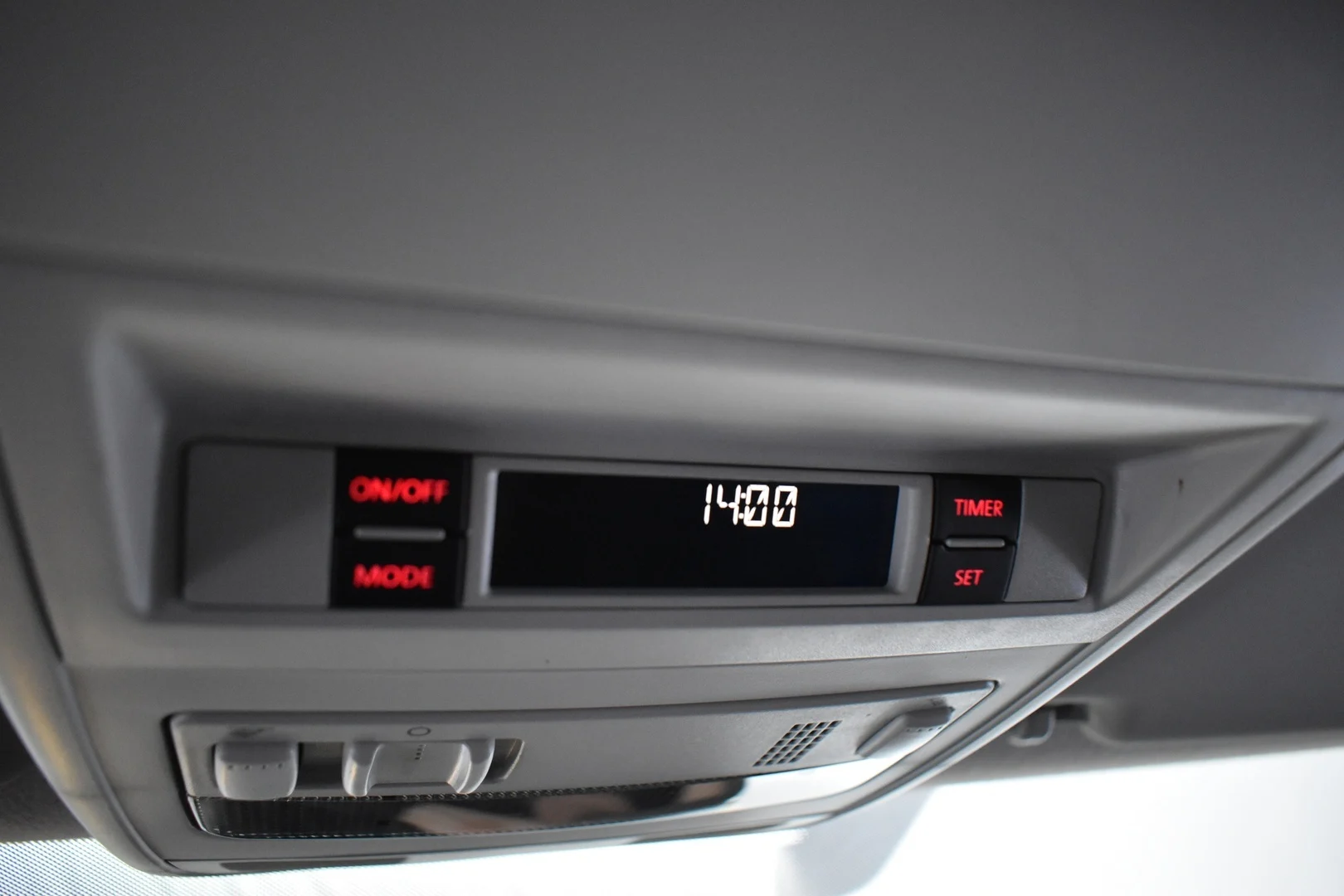 Car Image - 3bXQxLD92eYJvmnTMG8mZV