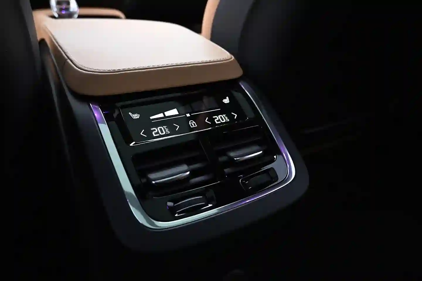 Car Image - 6Gg4fZwDMkFxSgOGrXOx5t