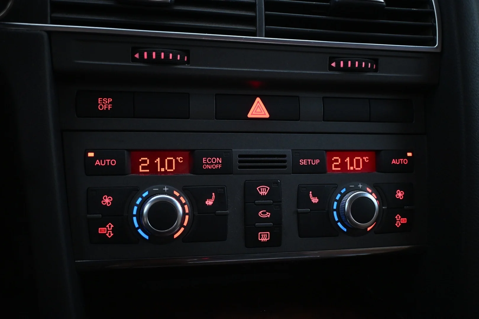 Car Image - 6QY0sxa5MjaTUbjuTIXbFM