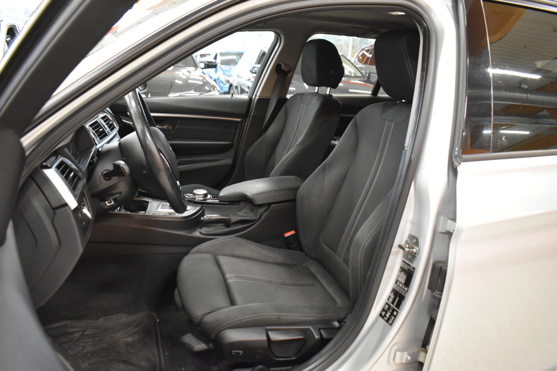 Car Image - 1PQ1dLcwmhWqqQb7wSnqDm