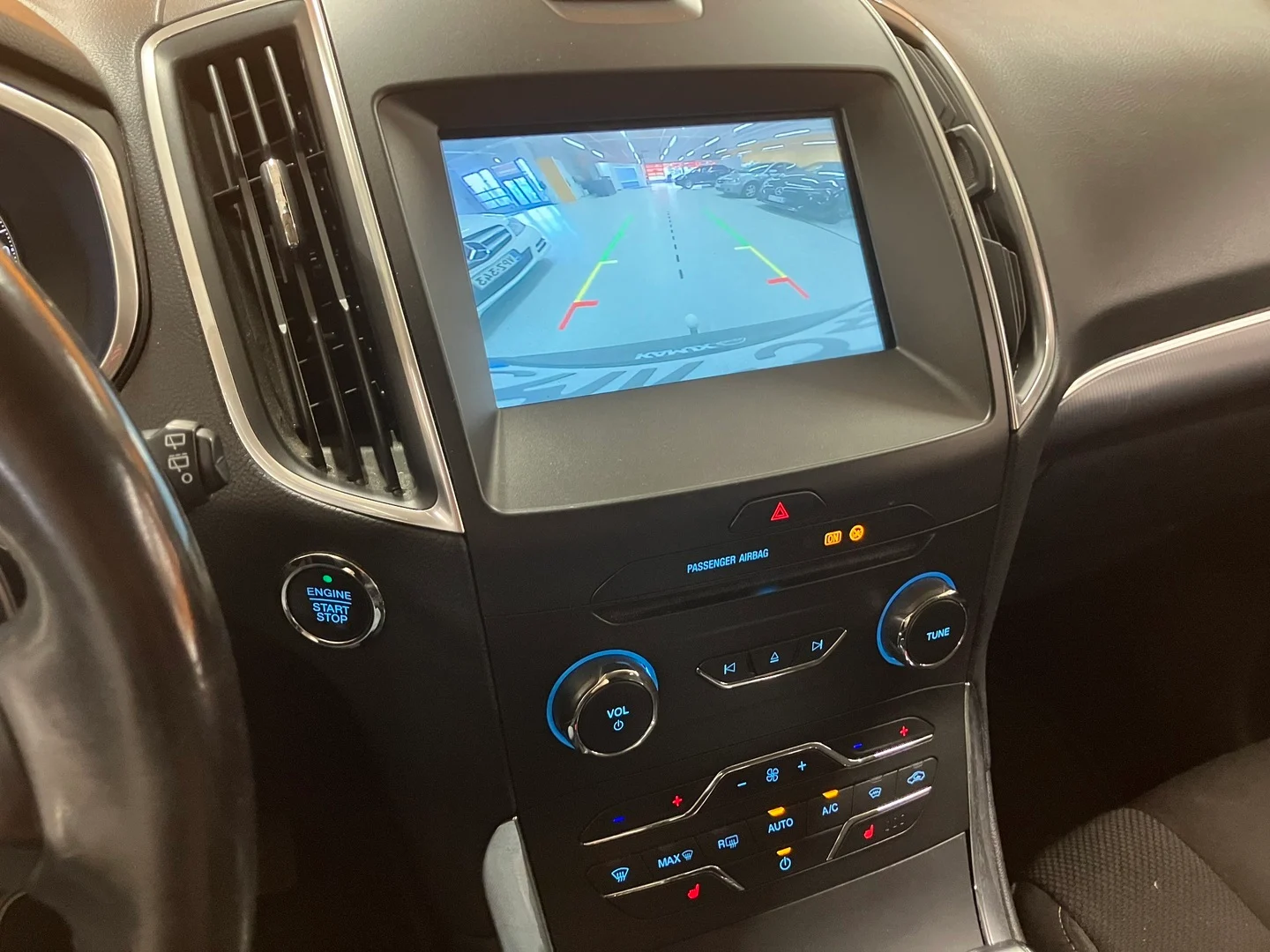Car Image - 7DyZQlF23VlYnXG1WW6WCt