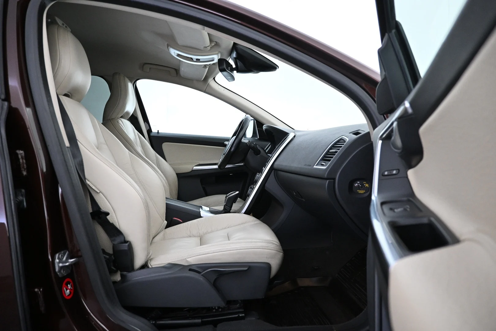 Car Image - yZ97Gexdjs631L4QV205M