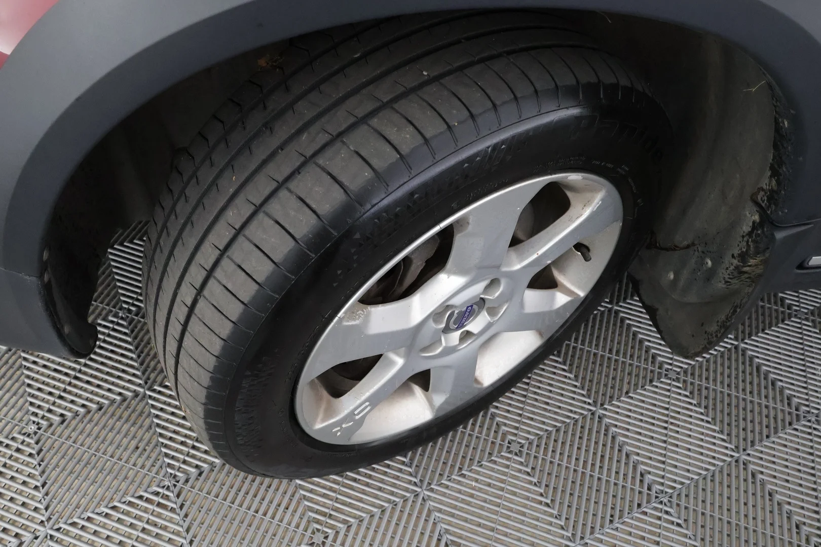 Car Image - 6GuhRDJGC1wwine4kMy3kd