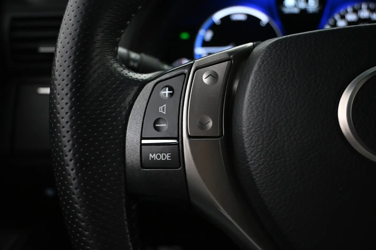 Car Image - 4wtU29RGguBYnfXaAIEGP6