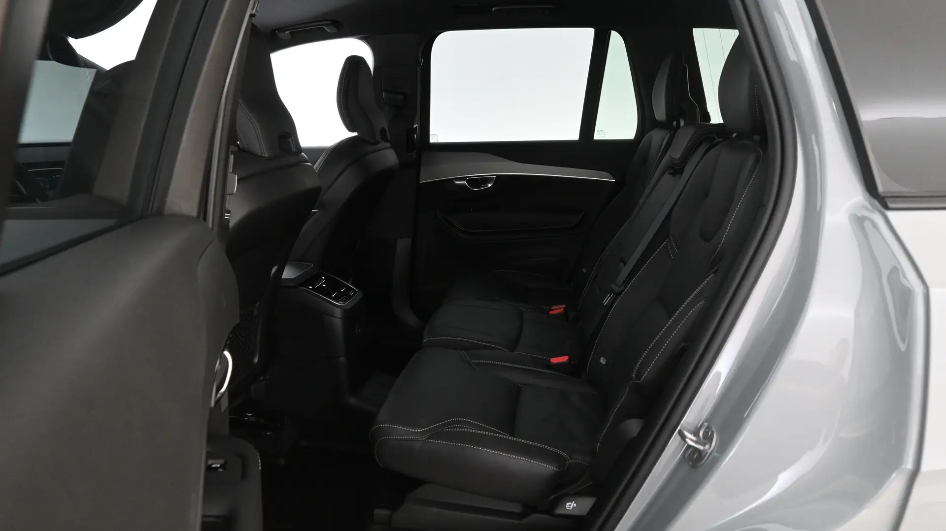 Car Image - 14obBX9CDBYcvL1pL2j0VC