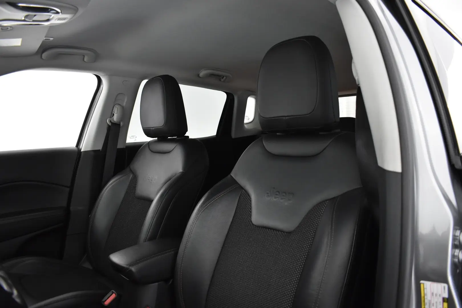 Car Image - 7kS6aF3LT4RlimUHk90vuY