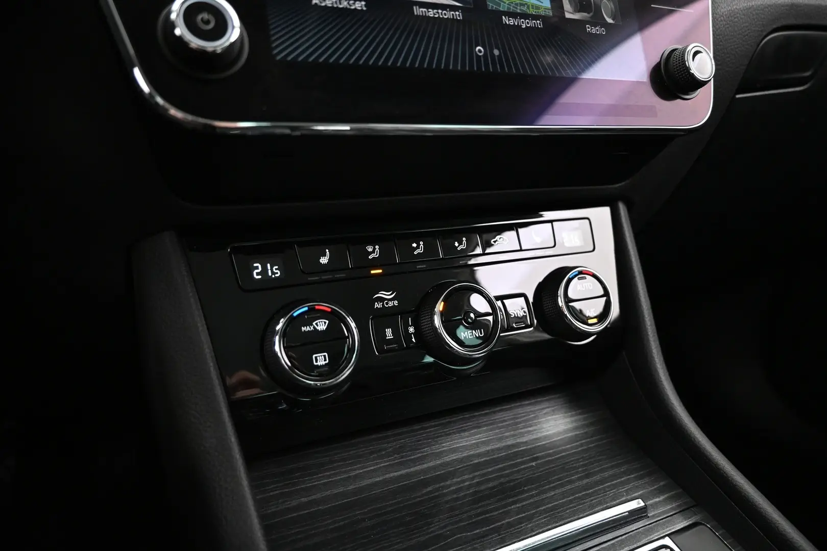 Car Image - 1mRM6aVx5eEYs2MTcgbr3T