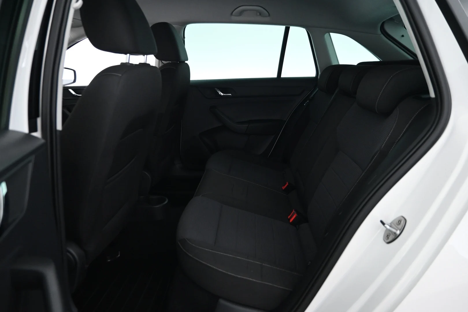 Car Image - 79EC46UxGAn7rcuv7JzHkl