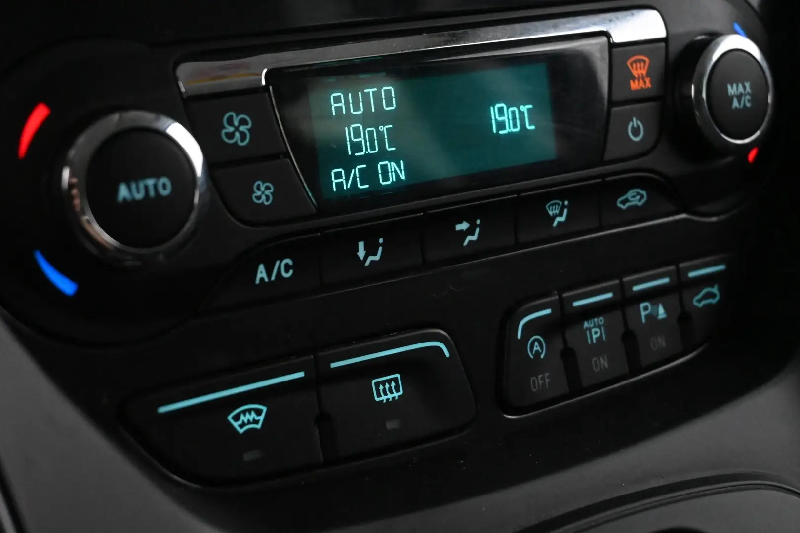 Car Image - 4Nb1WrcWO4nfhkdV2dn3jC