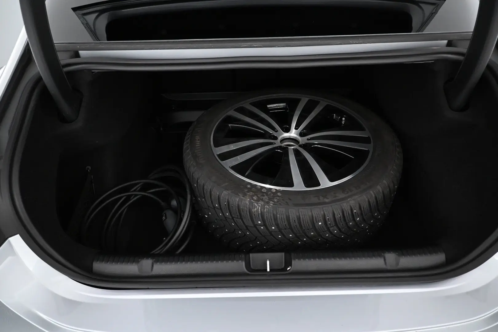 Car Image - 3SRa2Xw2wQAZqDjxbPzNNN