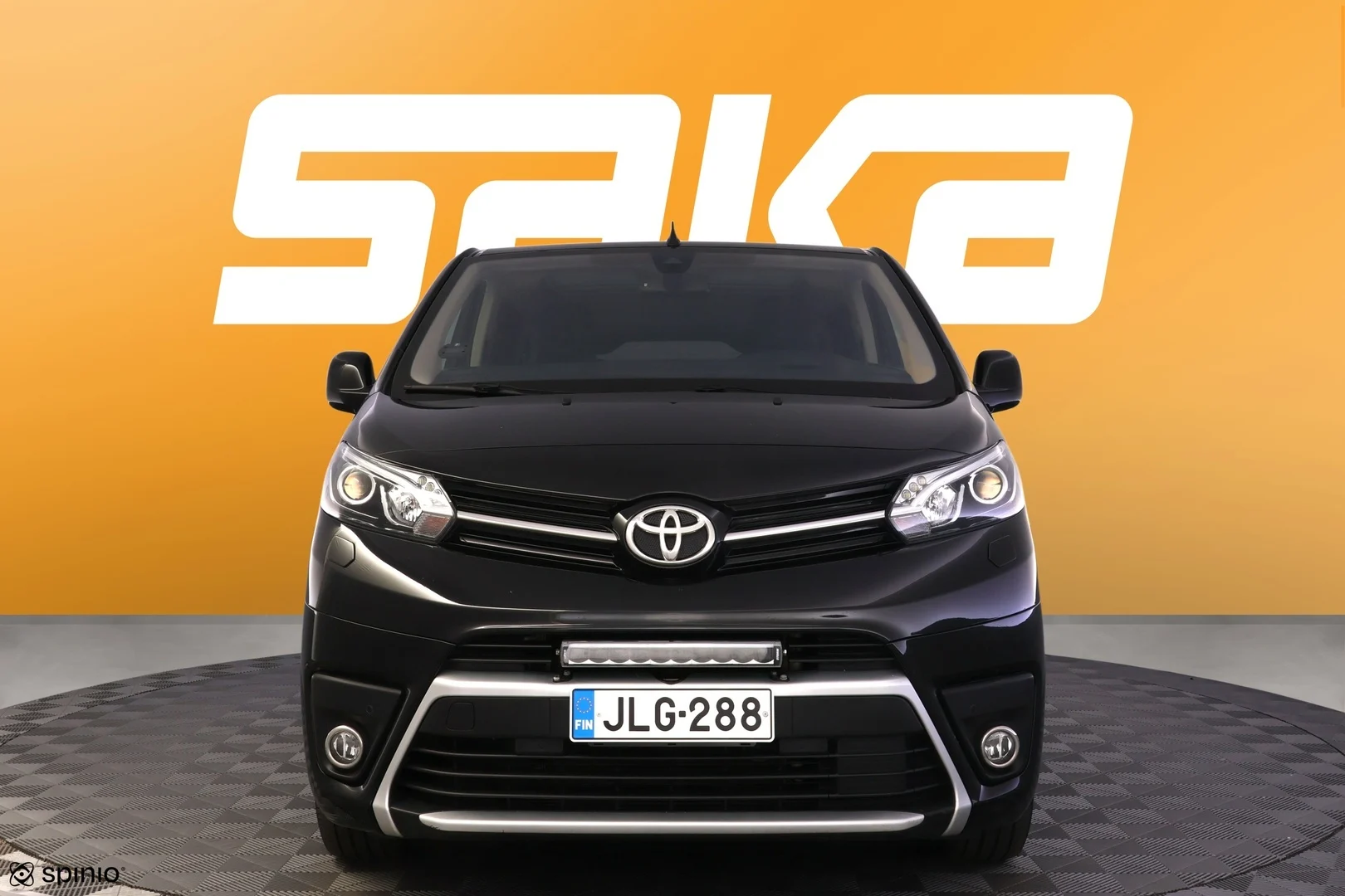 Car Image - 3iaCqEc7MrxJRVo2mOpnrD